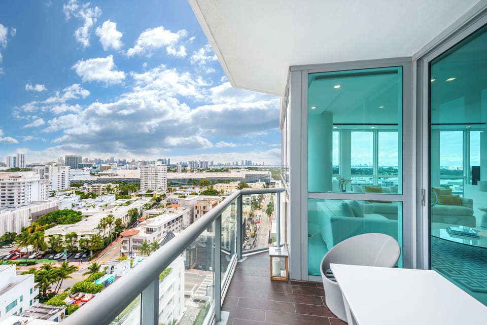 06-Balcony 3