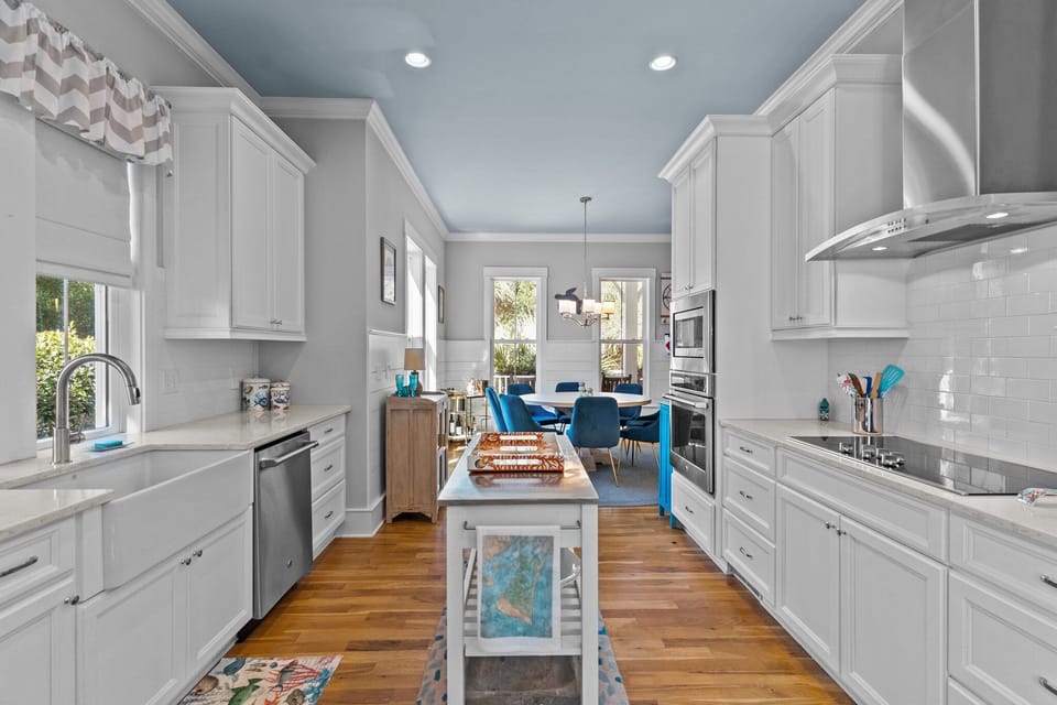 Beautiful Gourmet Kitchen