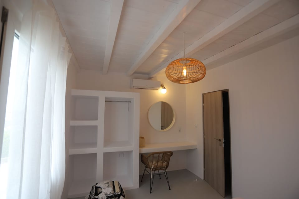 Villa | 4 bedrooms, desk, iron/ironing board, free cribs/infant beds