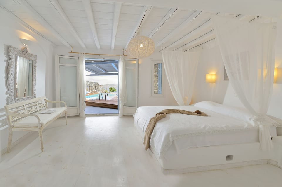 Villa | 4 bedrooms, desk, iron/ironing board, free cribs/infant beds