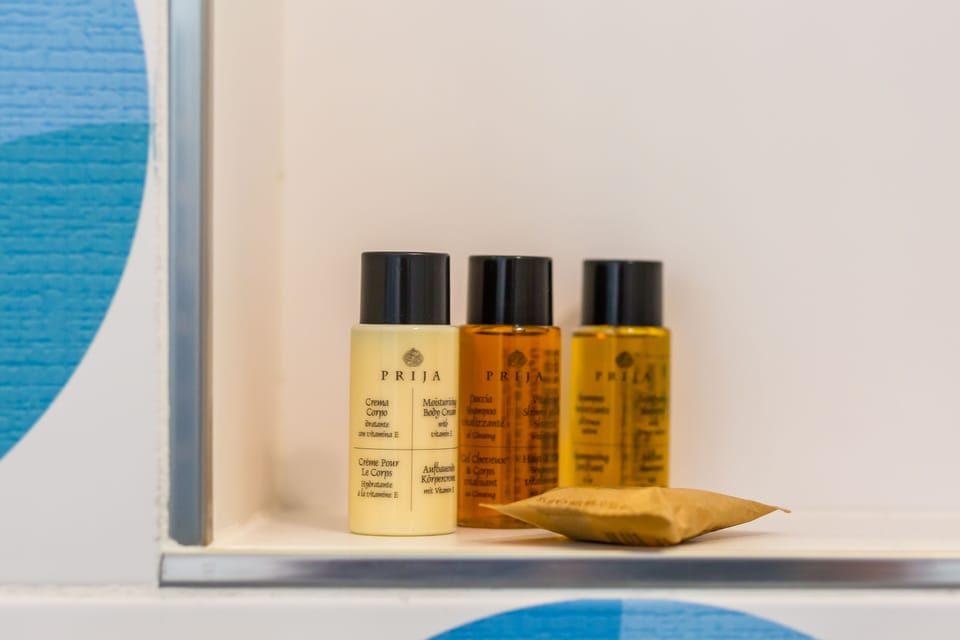 Bathroom amenities