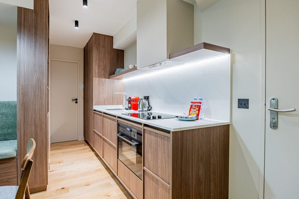 LovelyFlat-SacréCoeurMontmartre-Swimmingpool
