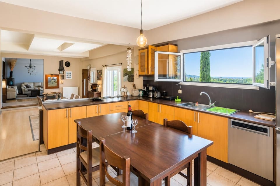 Equipped kitchen