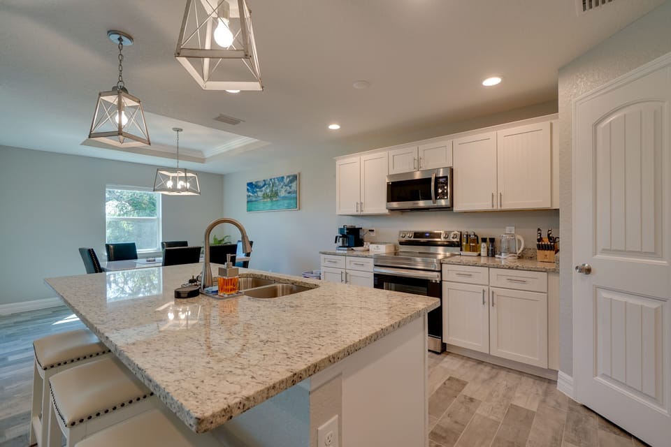 Kitchen | Dishwasher | Coffee Maker