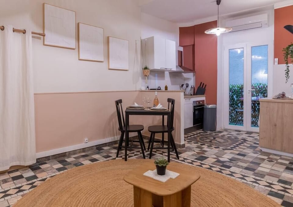 Dining corner (1)