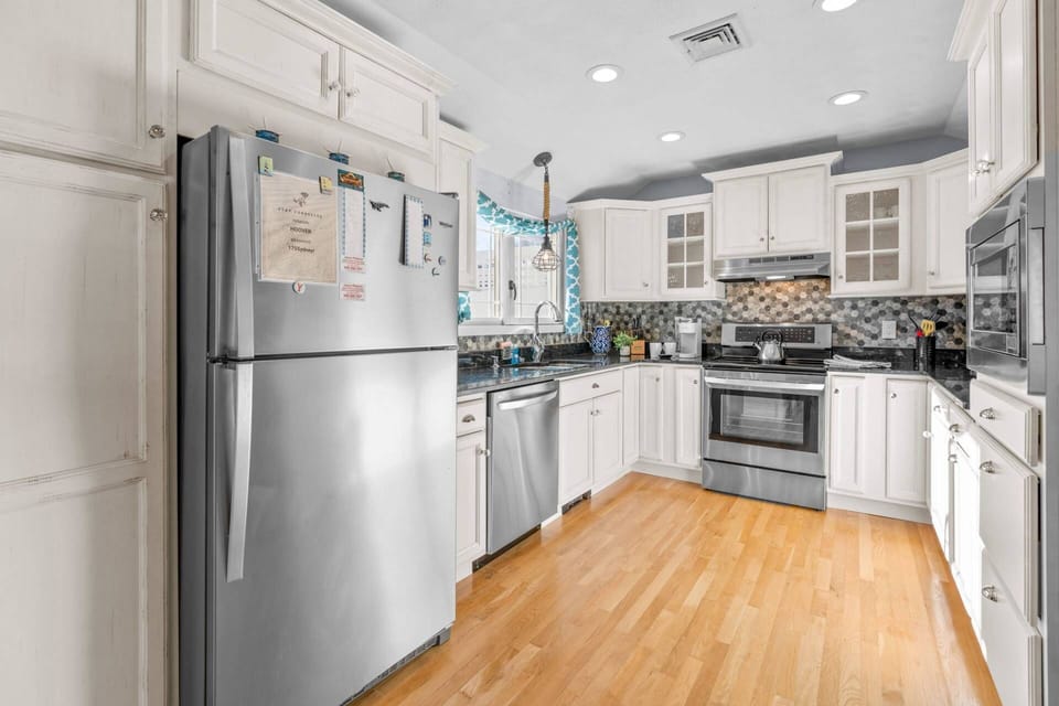 Full Stock kitchen