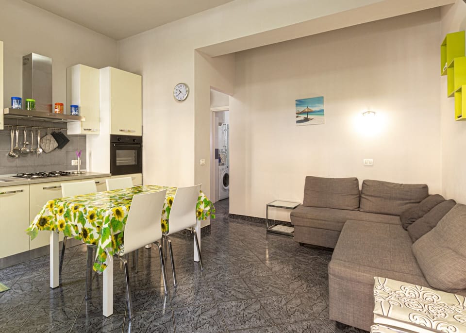 Livingo room-Mandorlo-Elba Island