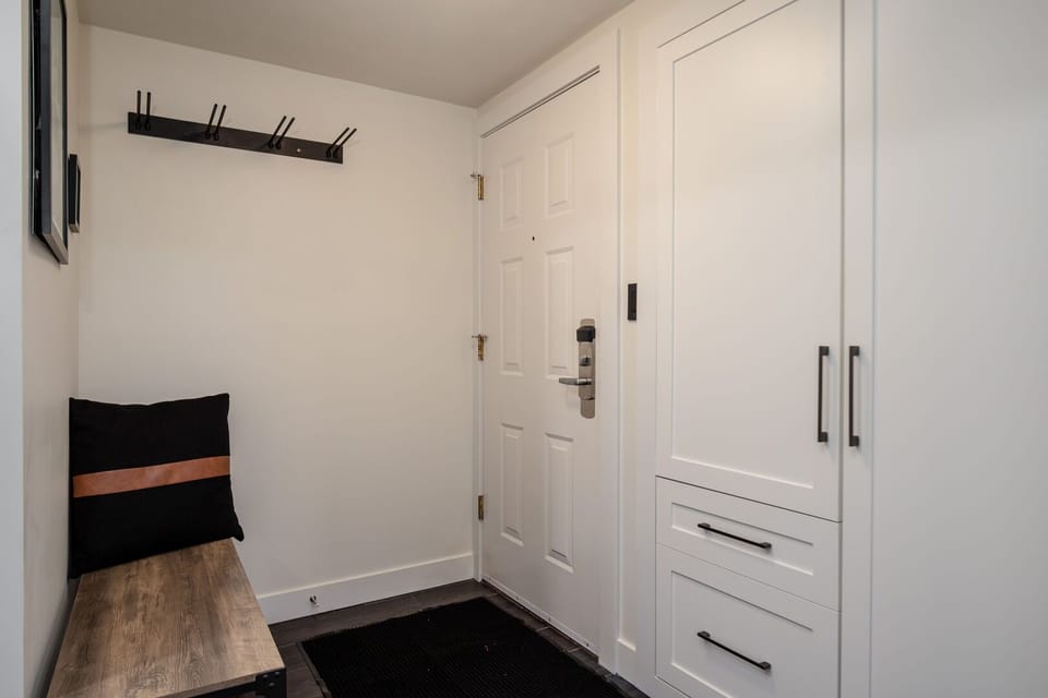 Entryway with ski storage