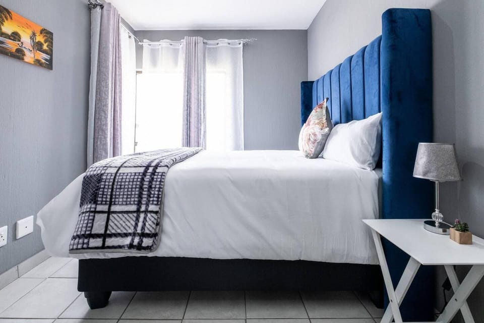 2 bedrooms, iron/ironing board, WiFi (free), bed sheets