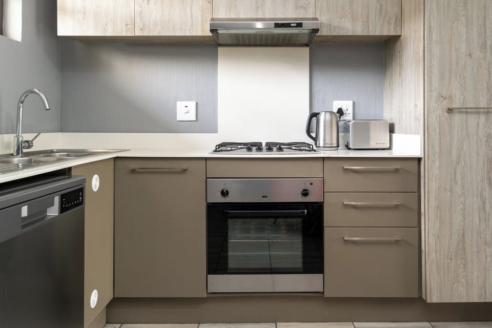 Apartment | Private kitchen | Fridge, microwave, oven, stovetop