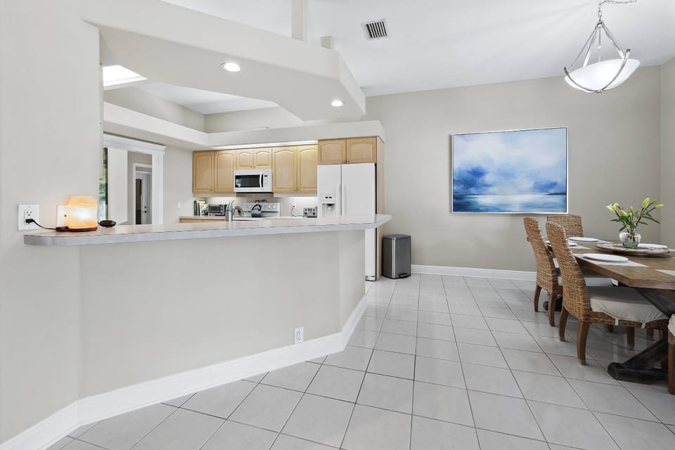The casual dining room area can seat up to 6 people