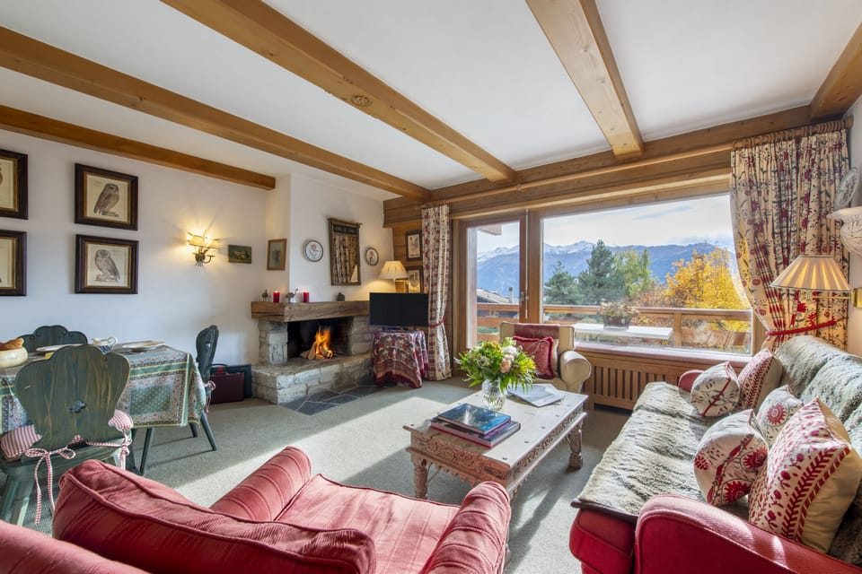Clover Verbier living room