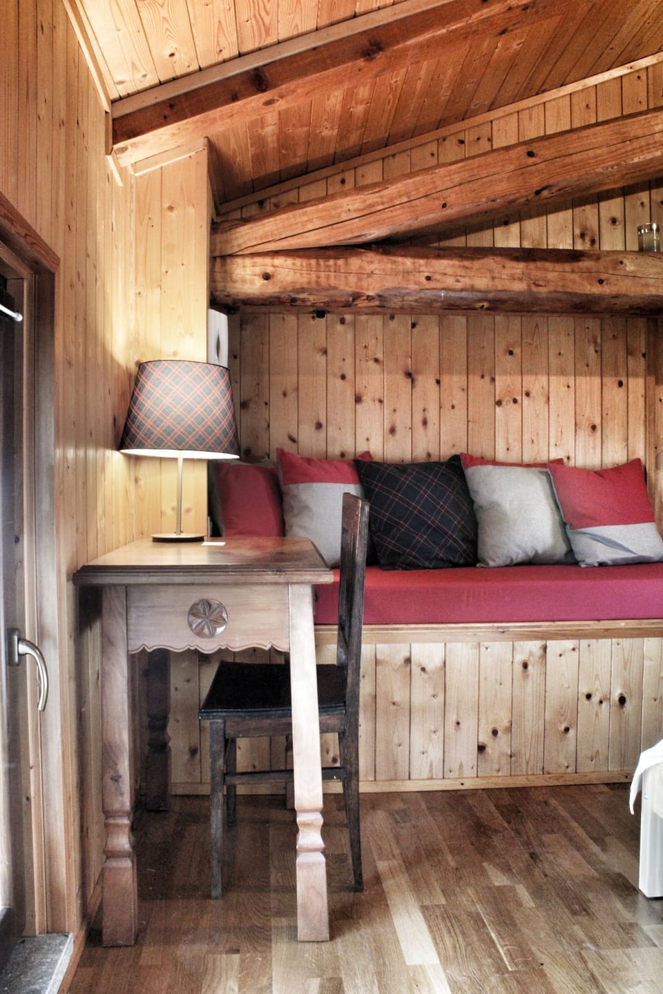 Honeymoon Double or Twin Room | Desk, laptop workspace, free WiFi, bed sheets