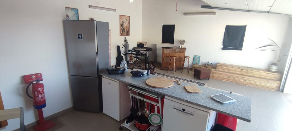 Studio Experience kitchenette