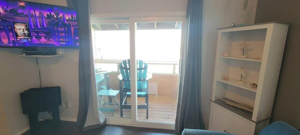 Condo, Multiple Beds, Balcony | Interior