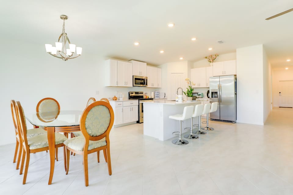House (4 Bedrooms) | Interior