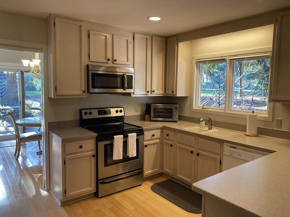 Full Kitchen