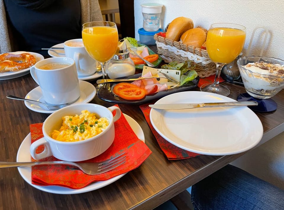 Breakfast meal