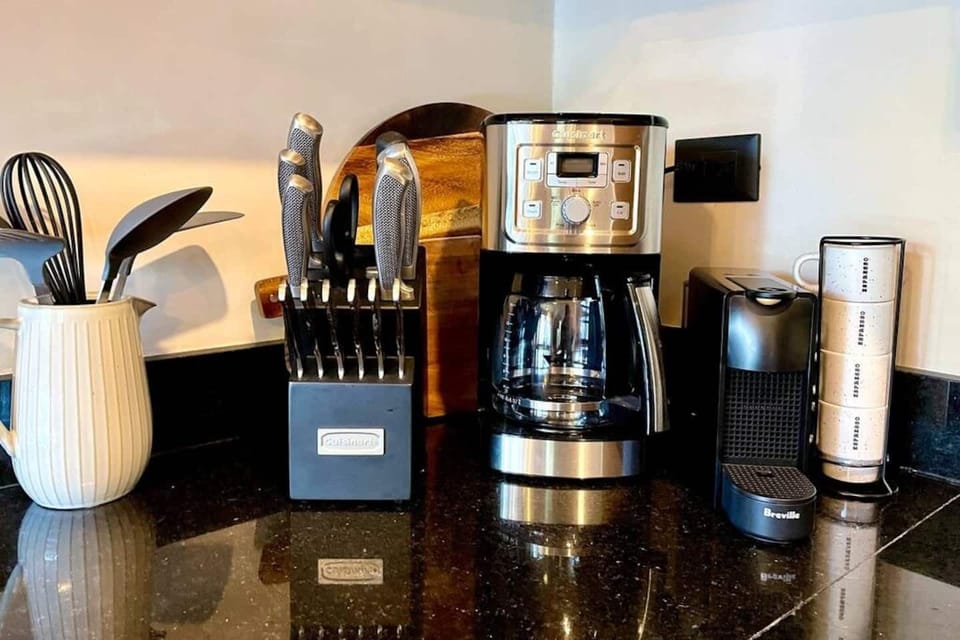 Start the day with a freshly brewed pot of coffee, delicious Nespresso or french press coffee