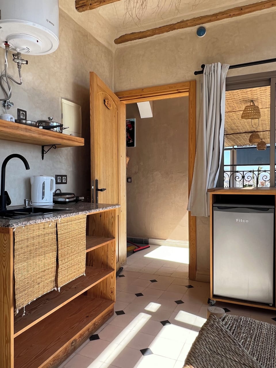 Private kitchenette