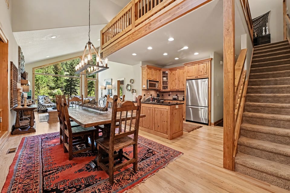 Townhome, 3 Bedrooms | Private kitchen | Coffee/tea maker, fridge, oven, toaster
