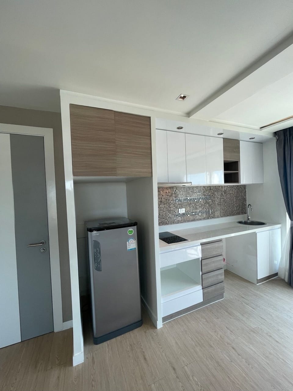 Condo, 1 Bedroom, Balcony, Sea View | Private kitchen | Fridge, microwave, stovetop, electric kettle