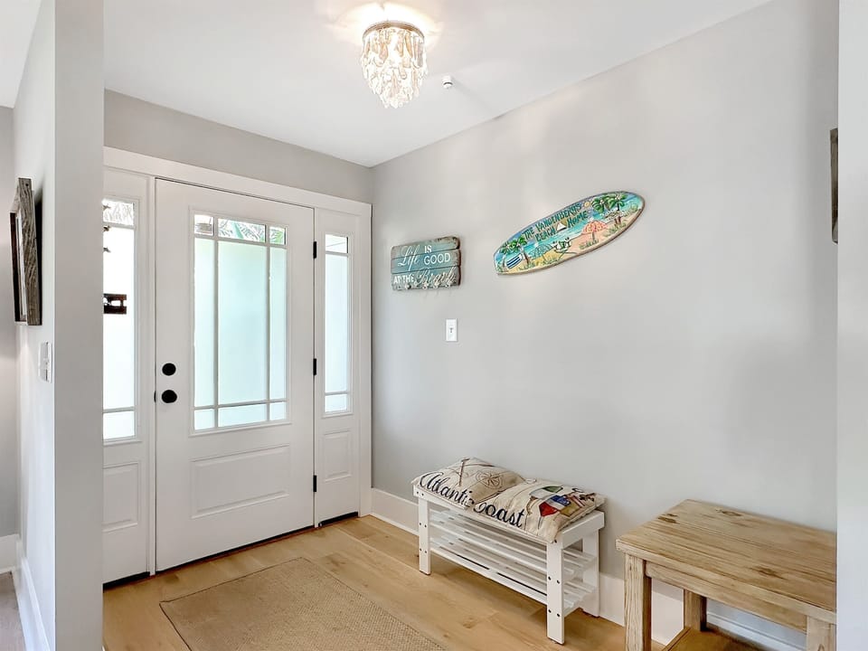 Entrance, 405 Palm Blvd, Isle of Palms, SC | IOP Escapes