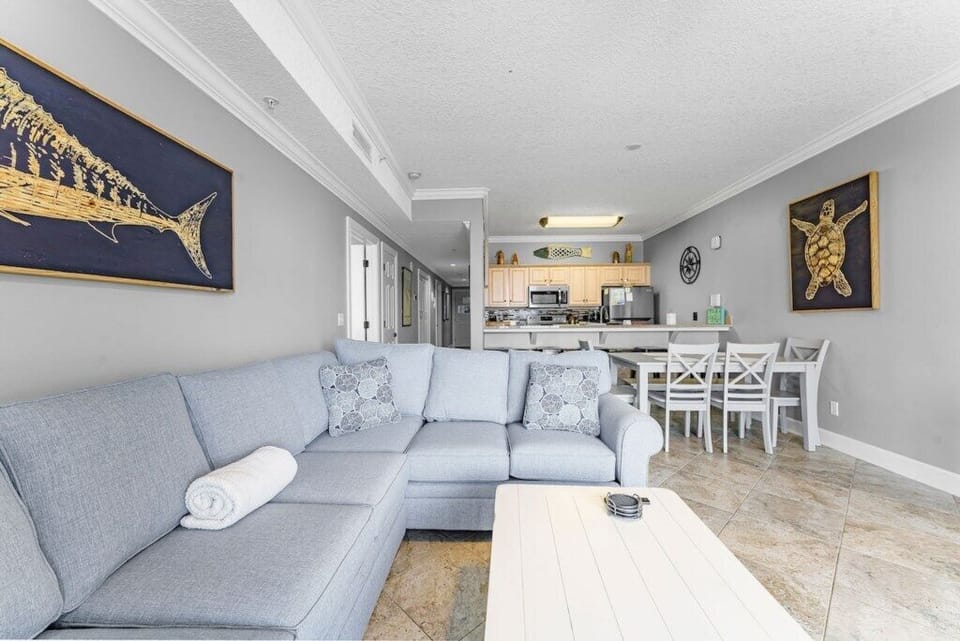 Living room image 4