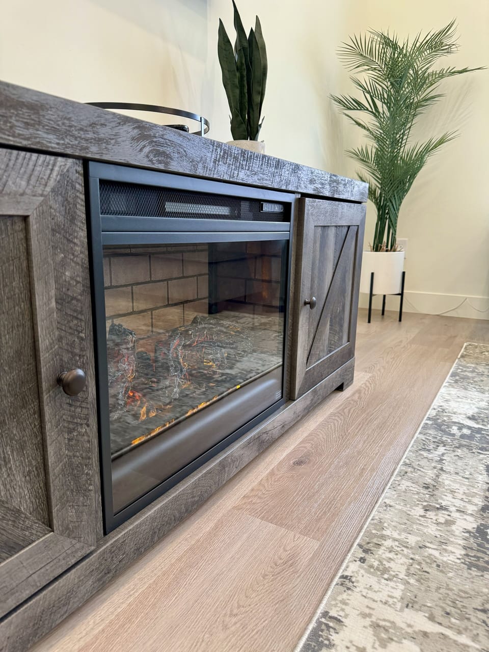 Gas fireplace
