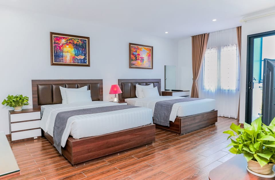 Family Triple Room | In-room safe, desk, laptop workspace, soundproofing