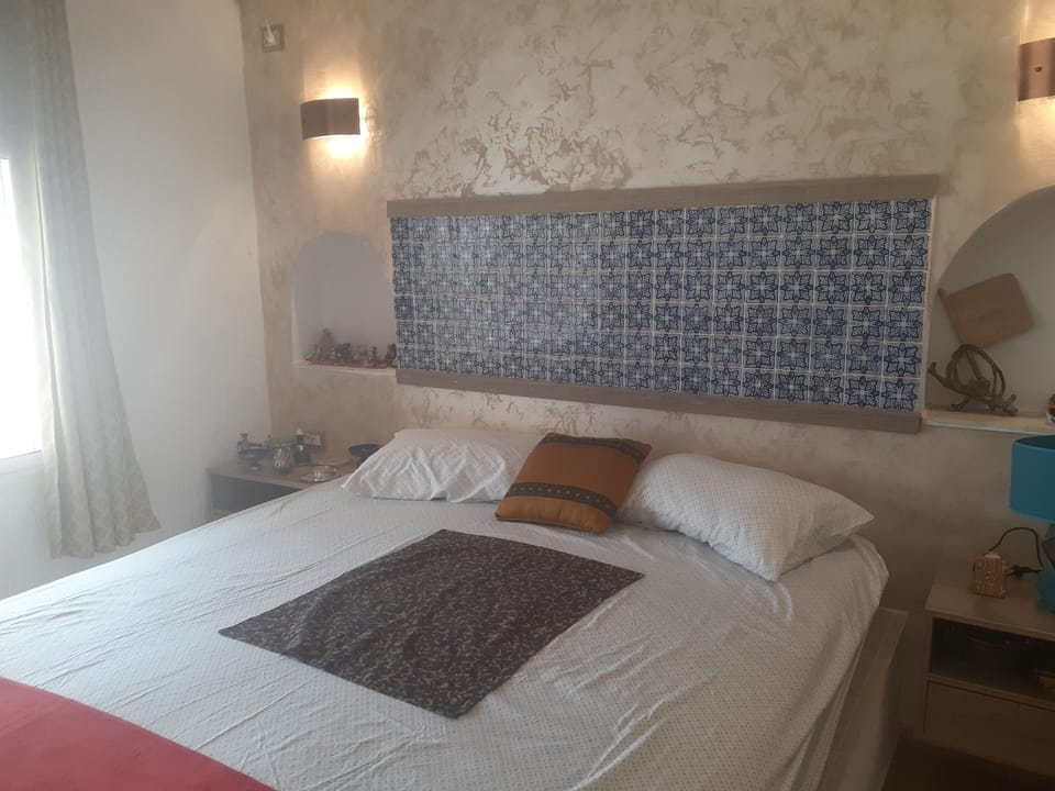 Premium bedding, minibar, individually decorated, desk