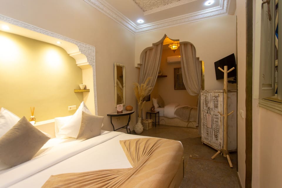 Comfort Triple Room, Ensuite | Frette Italian sheets, premium bedding, down comforters