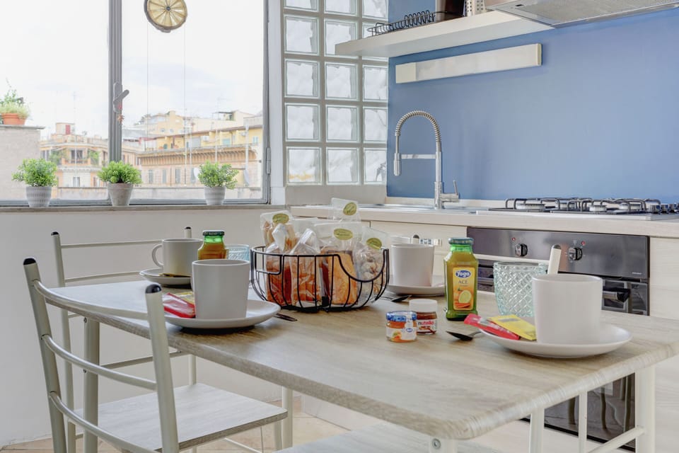 Fridge, microwave, stovetop, cookware/dishes/utensils
