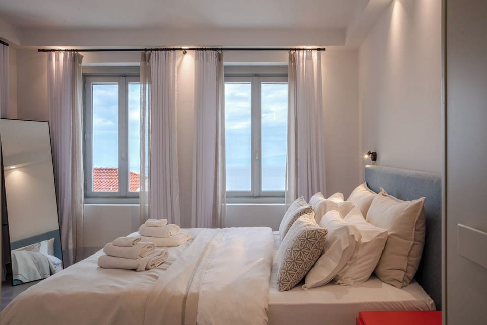 Superior Apartment | Rollaway beds, free WiFi, bed sheets