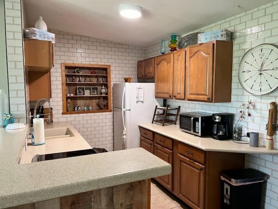 Full Kitchen