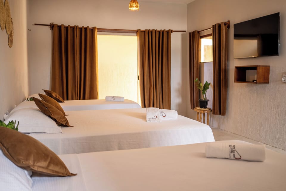 Deluxe Suite | 1 bedroom, minibar, free WiFi, bed sheets