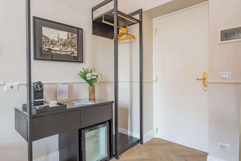 Standard Room | Minibar, desk, laptop workspace, soundproofing
