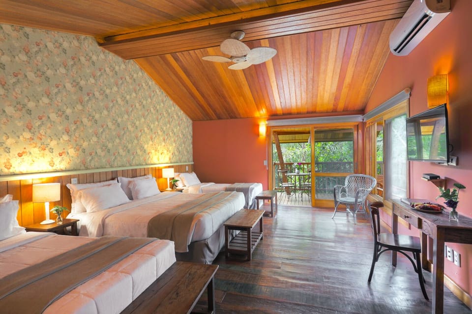 Superior Room | In-room safe, WiFi (free), bed sheets