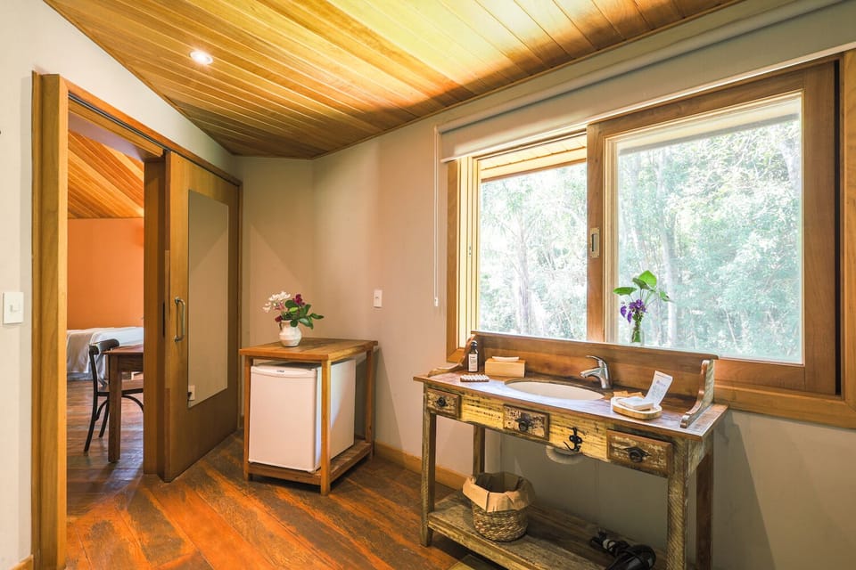 Superior Room | Bathroom | Shower, hair dryer, towels, soap