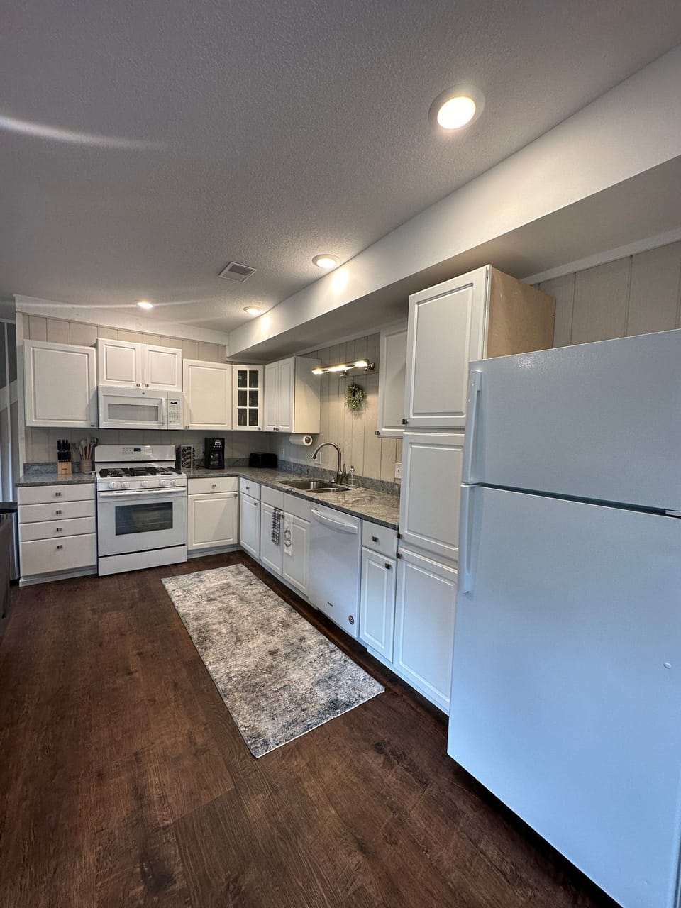Fully stocked kitchen.