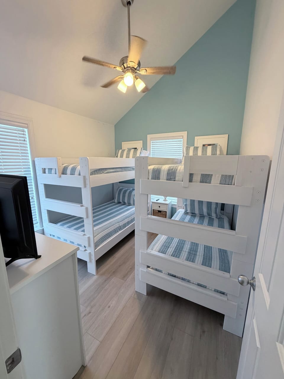 Twin bunks bedroom