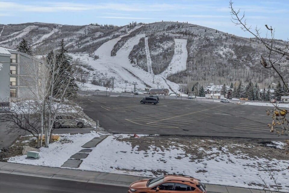 The view over the ski slopes, From the condo, you are just a short walk from Park City Mountain Resort, bringing world-class skiing right to your door.