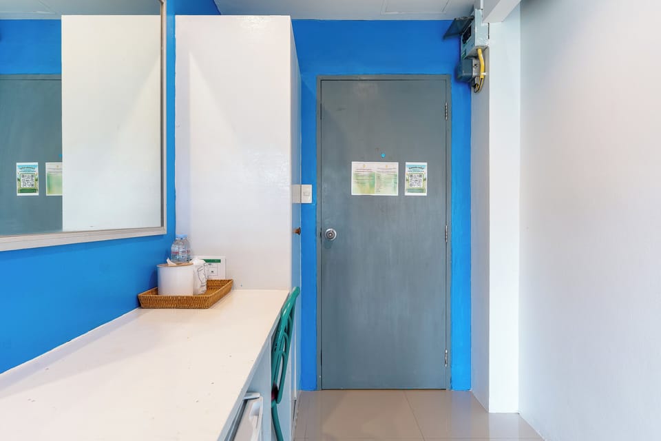 Deluxe with Balcony | Desk, free WiFi