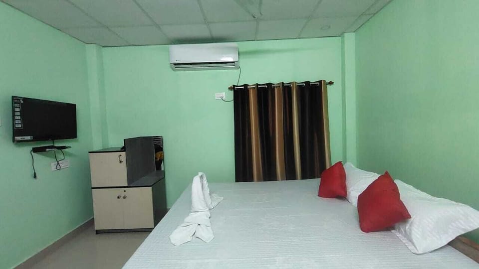 Basic Double or Twin Room | Soundproofing