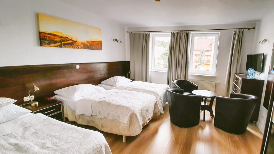 Triple Room | Iron/ironing board, free WiFi