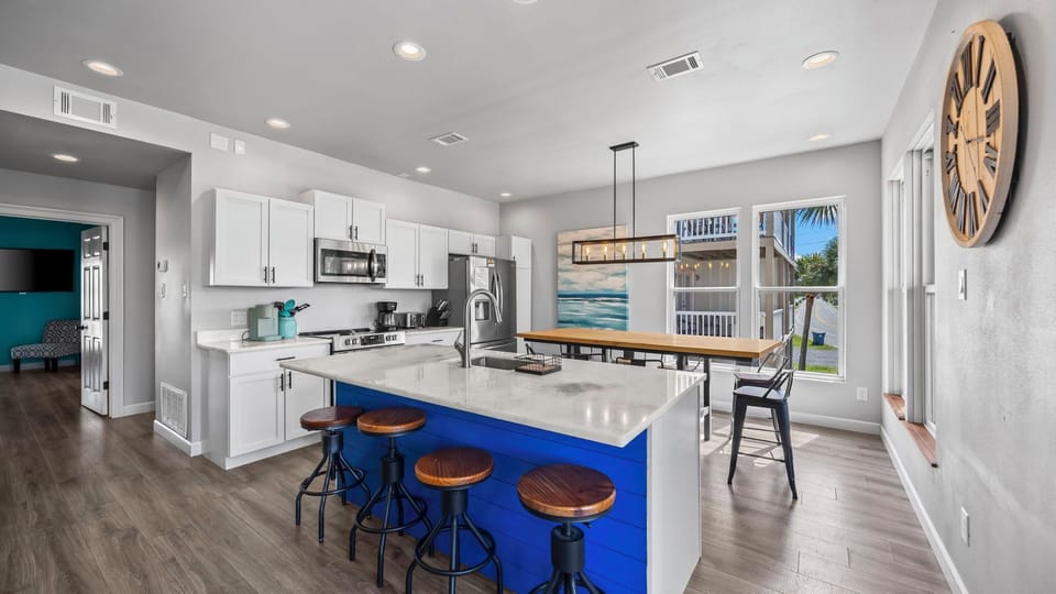 Perky Pelican Kitchen
