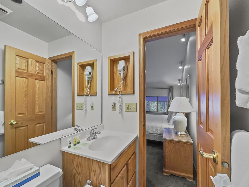 Cj404 Copper Junction 3 Bedroom Condo by RedAwning Apartment in Summit County