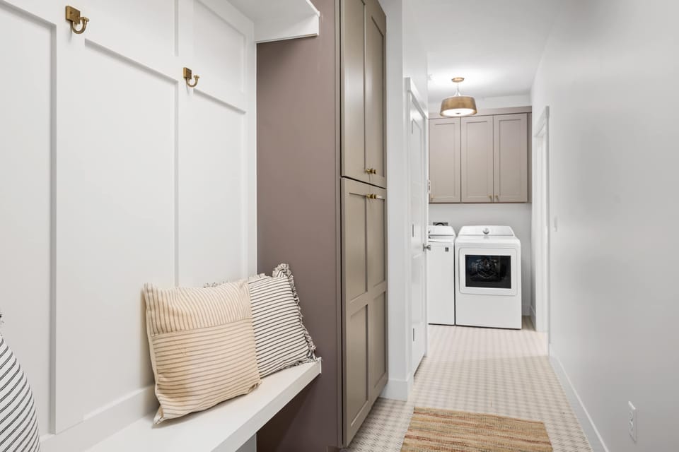 Townhome, 5 Bedrooms | Interior