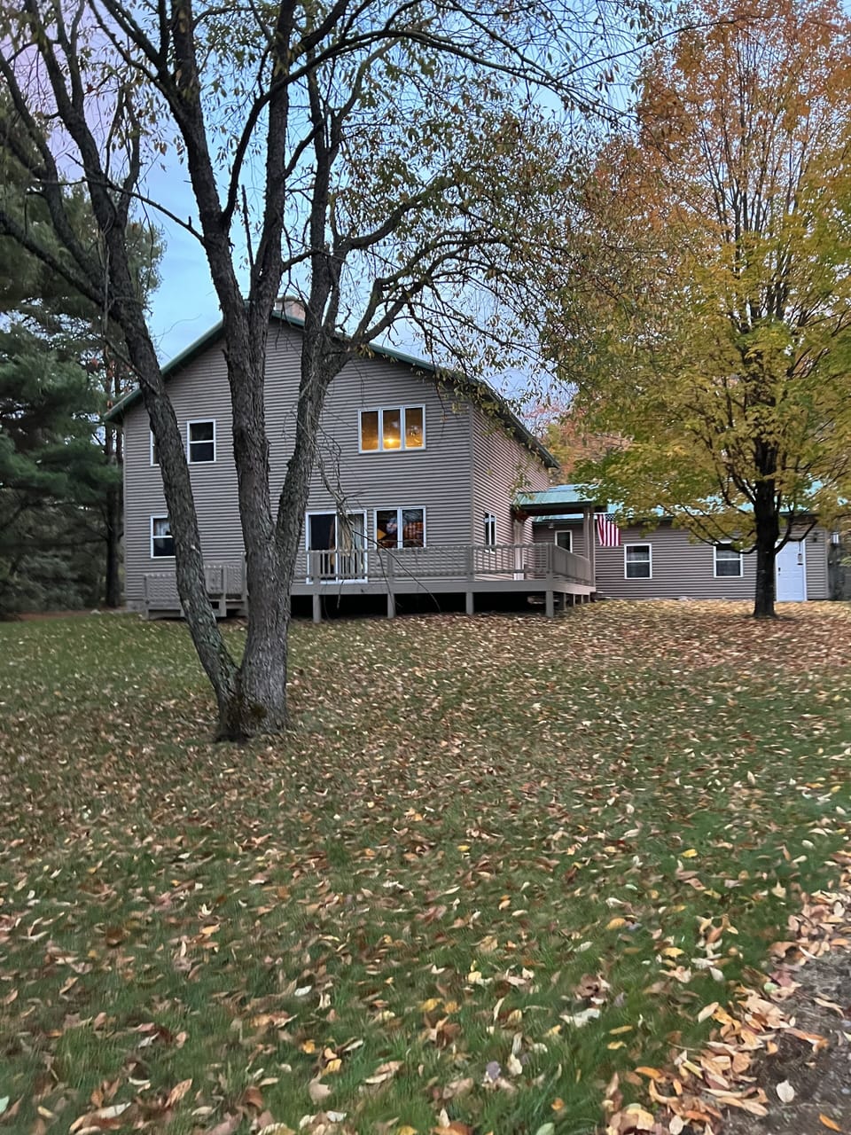View of house coming up the driveway 