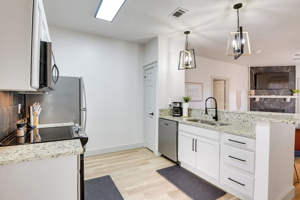 House (3 Bedrooms) | Interior